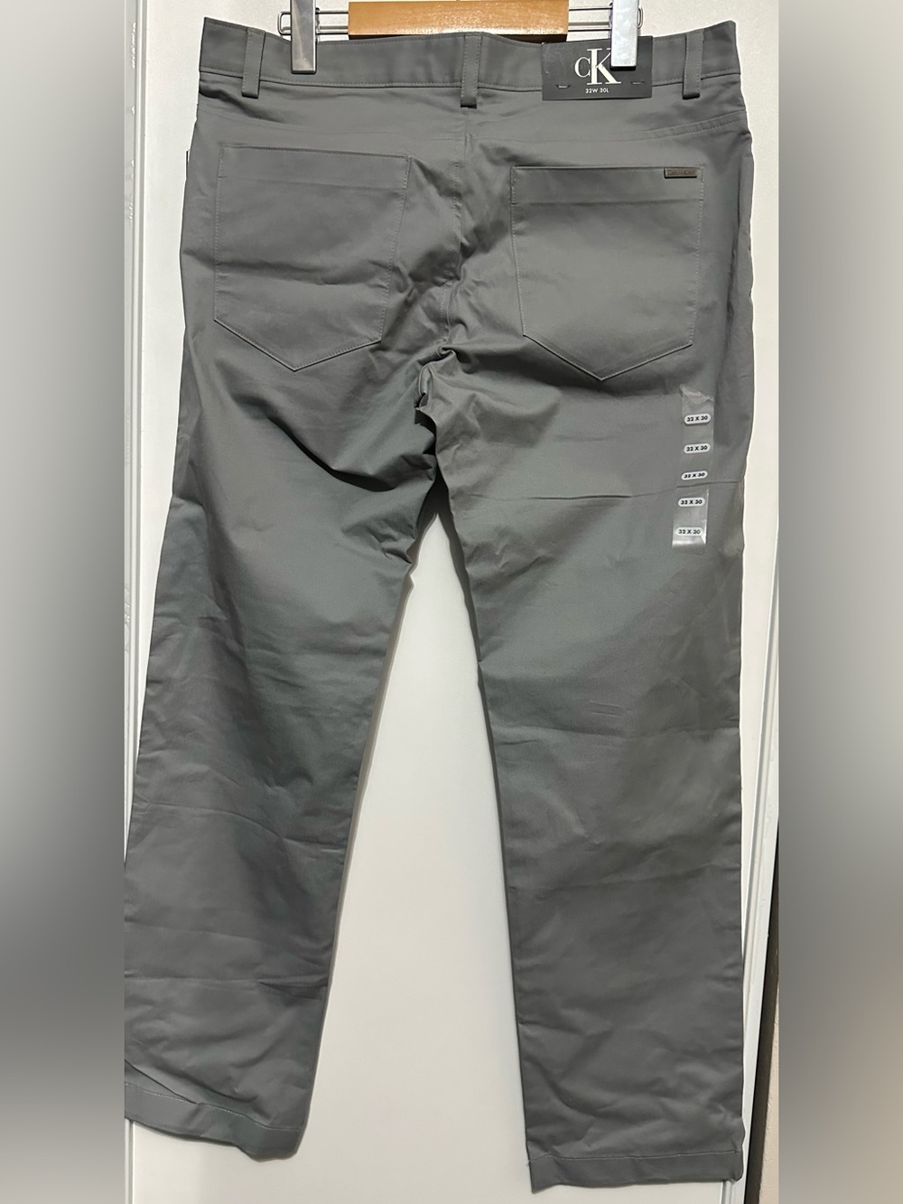 Men’s Calvin Klein Gray Straight-Leg Pants